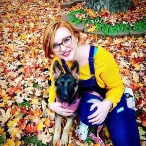 Meet your Posher, Emily